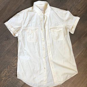 American Eagle Short Sleeved Button-up Size Small in Pale Yellow